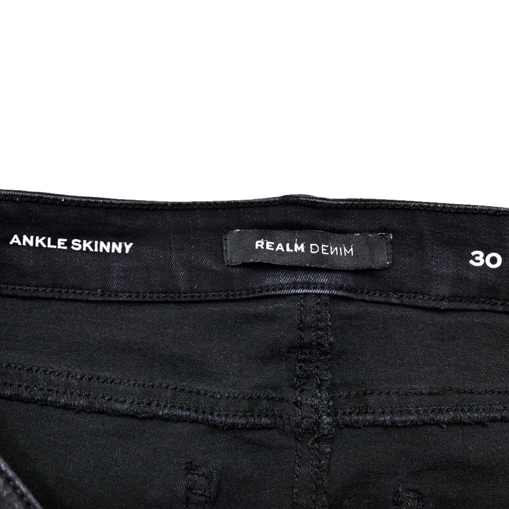 *NWOT Black Distressed Ankle Skinny Crop Jeans - Picture 4 of 5